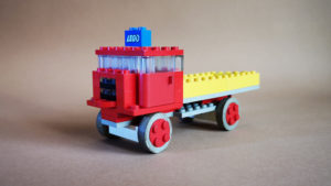 LEGO 331 Kipper Dump Truck Review