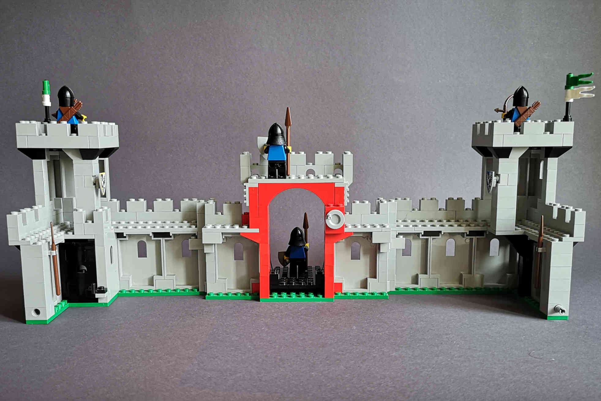 LEGO 6073 Burg aufgeklappt Rückseite
