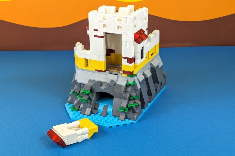Ausbrucksfunktion an der Lego-Festung.