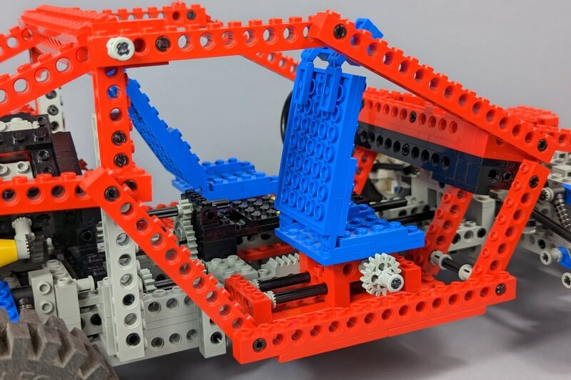 Voll funktionsfähige Sitze aus Lego-Bausteinen gebaut. 