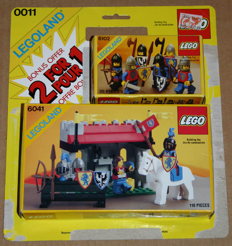 Bonus-Set von Lego, bei dem zwei Set-Boxen auf einem Papp-Hintergrund geklebt und zusammen verkauft wurden.
