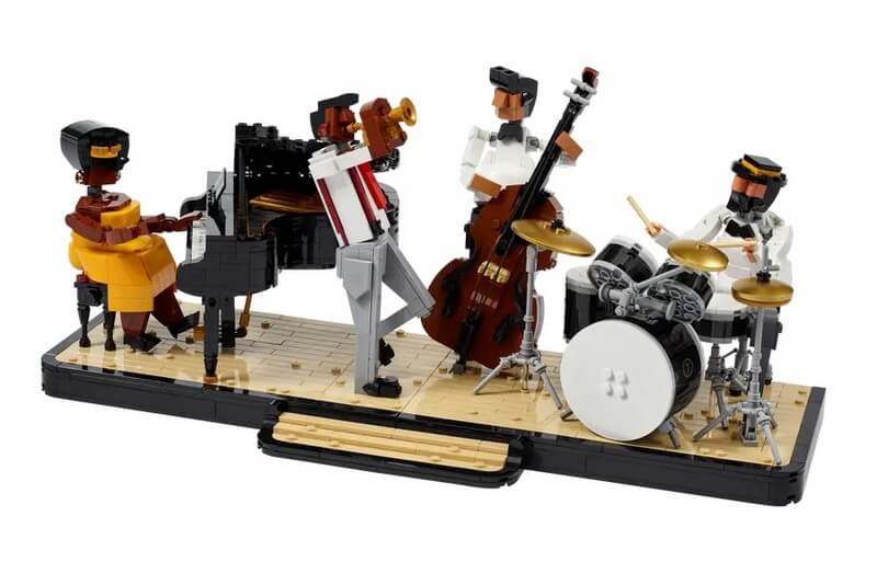 Das Jazz-Quartett von Lego mit gebauten Figuren, die Musiker und Instrumente darstellen.
