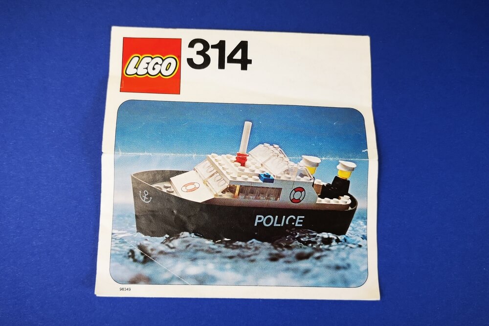 Die kleine Falt-Anleitung von Lego-Set 314. Sie ist sehr flach und klein. 