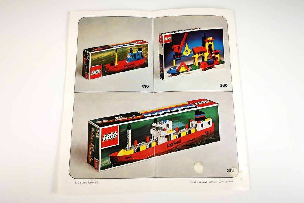 Anleitung von Set 364 auf der anderen Baukästen der 70er-Jahre zu sehen sind. Es fällt auf, dass nicht immer der Legoland-Schriftzug verwendet wird.