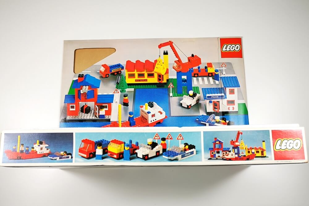 Die Seitenansicht des Kartons von LEGO-Set 364.