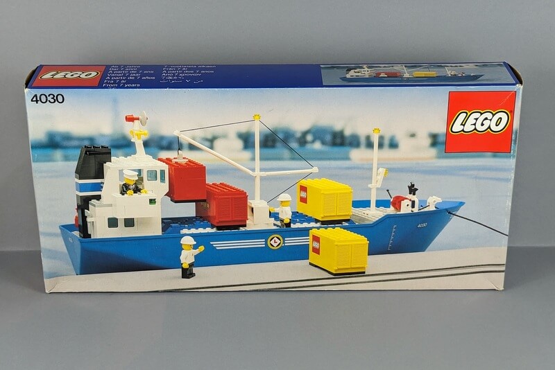 Die extrem seltene Originalverpackung das Baukastens 4030 von Lego aus dem Jahr 1987.