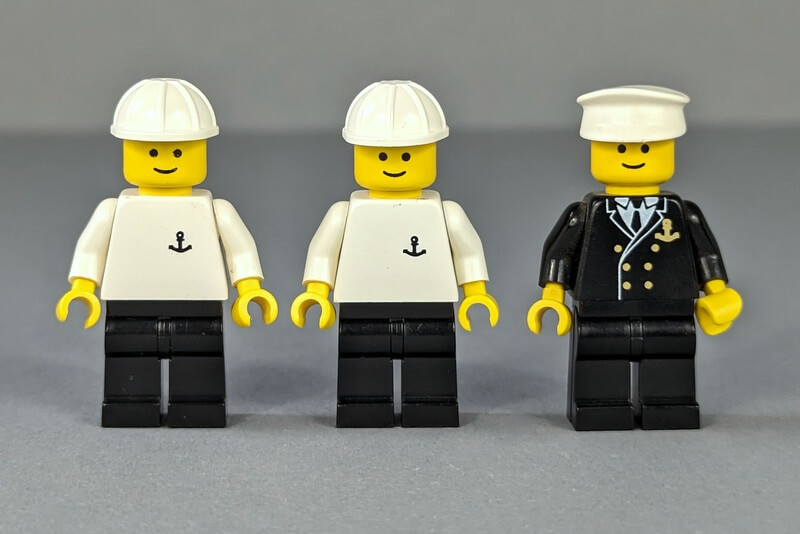 Minifiguren von Lego-Set 4030 von vorn.