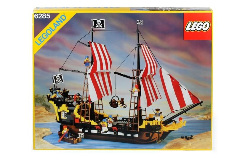 Das allererste Piratenschiff der Lego-Geschichte in seiner wunderschönen originalen Verpackung von 1989.