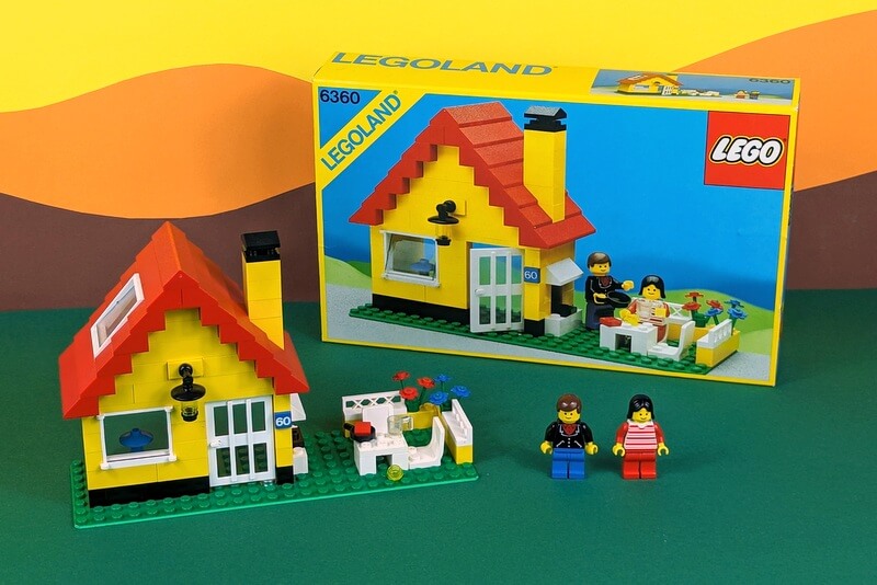 Das Wochenendhaus aus Lego-Steinen mit der Setnummer 6360 von 1986 inklusive der seltenen Original-Verpackung.